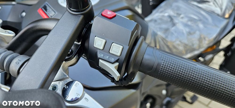 VOGE 625DSX - 10
