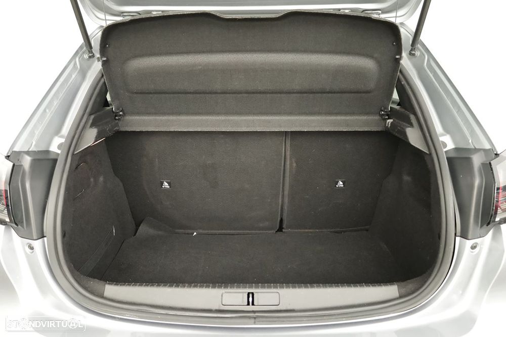 Peugeot 208 1.2 PureTech Allure EAT8 - 24