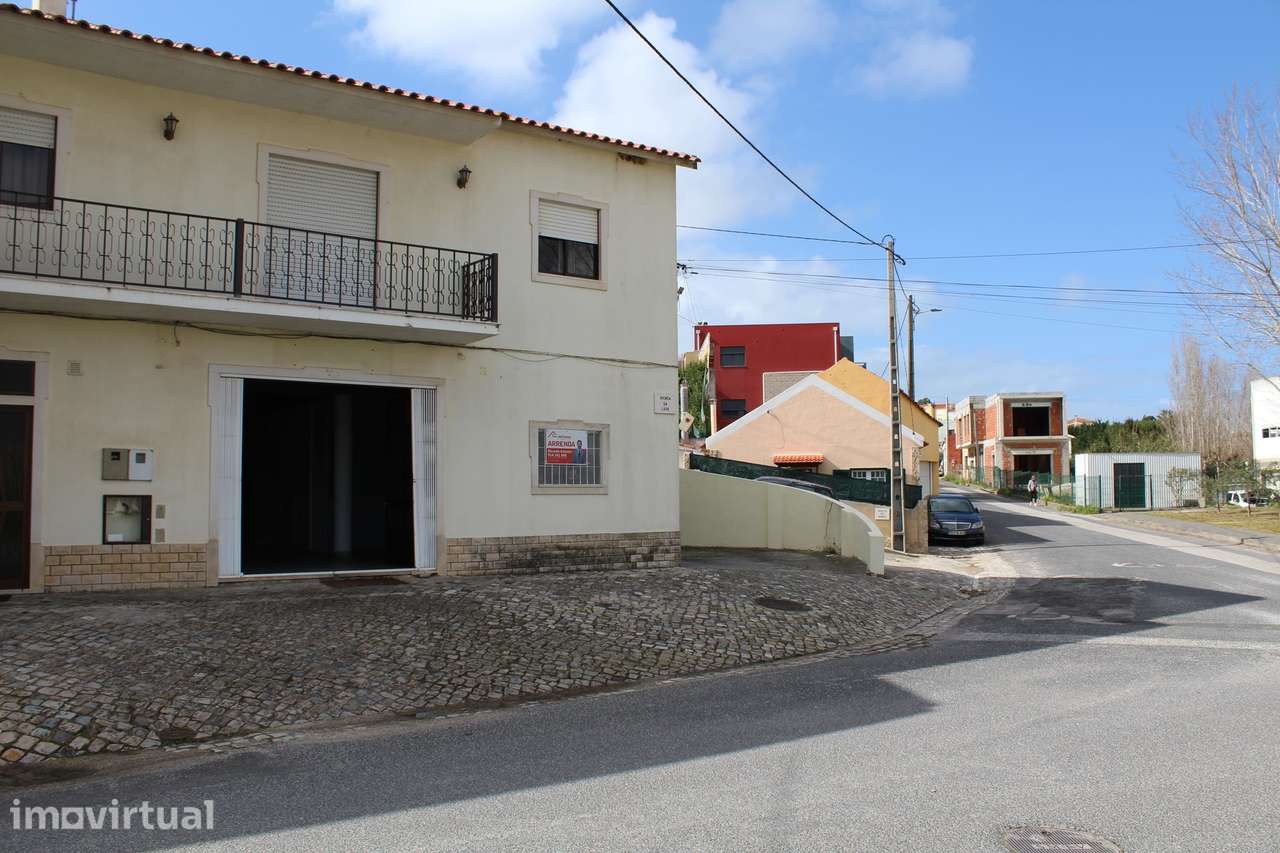 Espaço comercial em Paúl com 134m² + 38m² de estacionamento - Grande imagem: 3/23