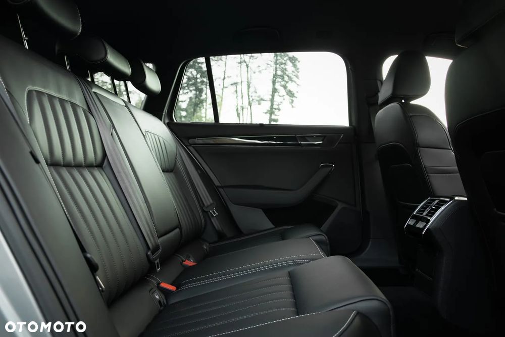 Skoda Superb 2.0 TDI 4x4 DSG L&K - 18