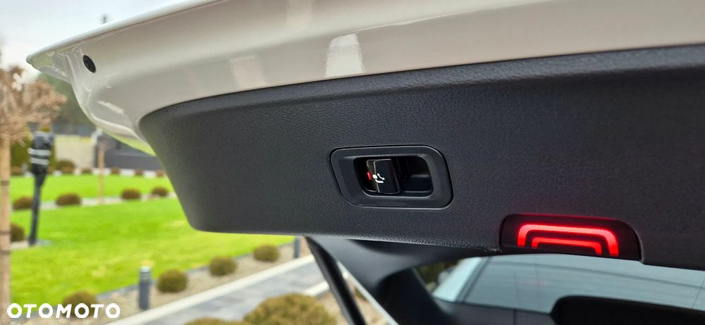 Mercedes-Benz GLC 300 de PHEV 4-Matic AMG Line - 38