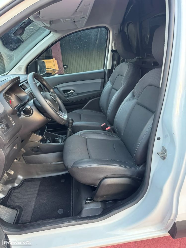 Renault Express - 10