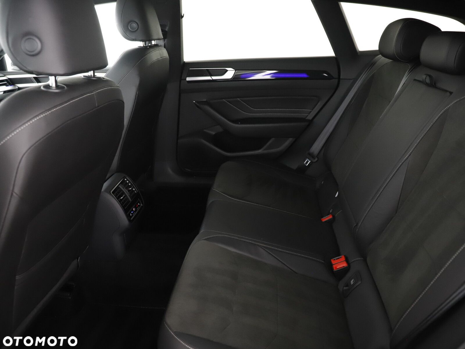 Volkswagen Arteon 2.0 TDI R-Line DSG - 10
