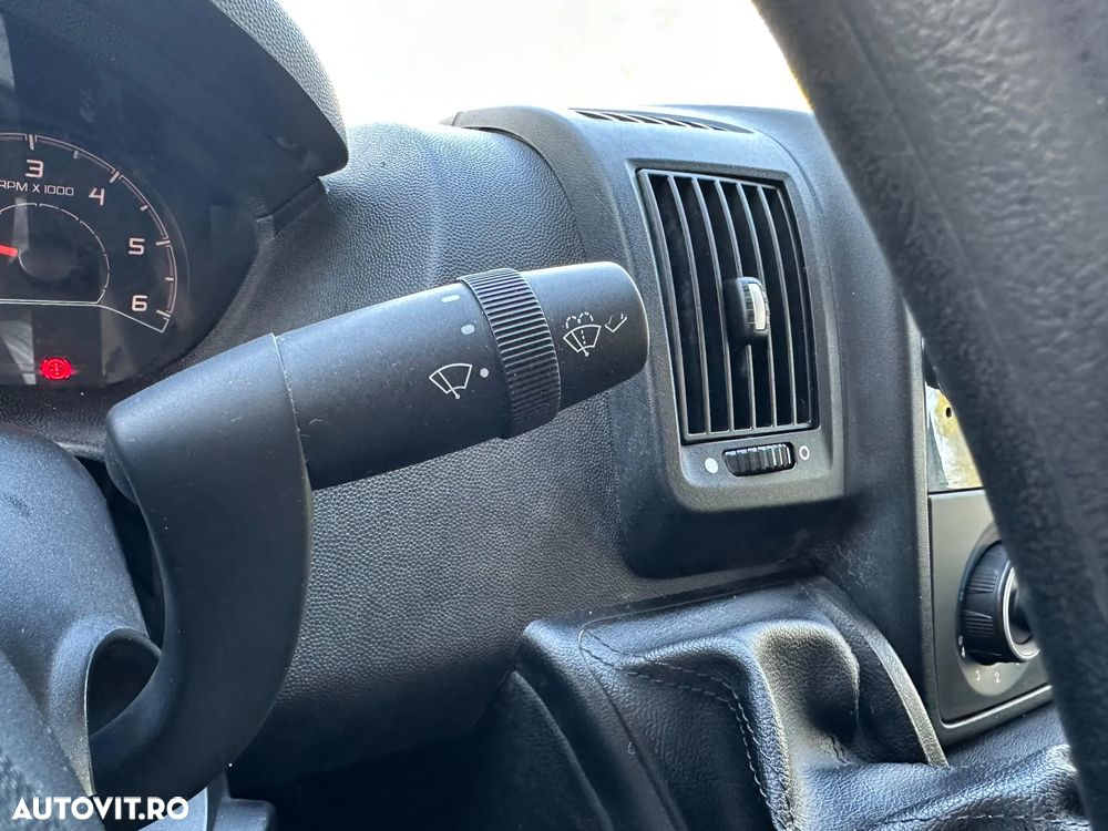 Citroën Jumper 35 2.2 BlueHDi 140 S&S L3 Bena CD - 18