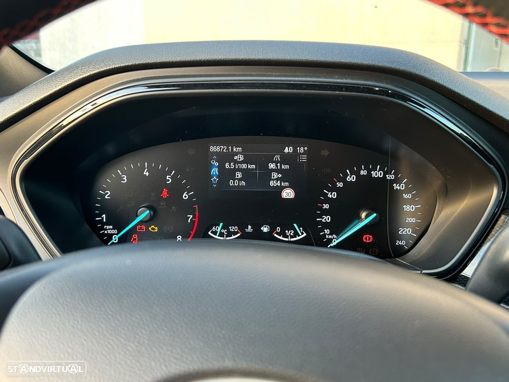 Ford Focus 1.5 EcoBoost Vignale - 9