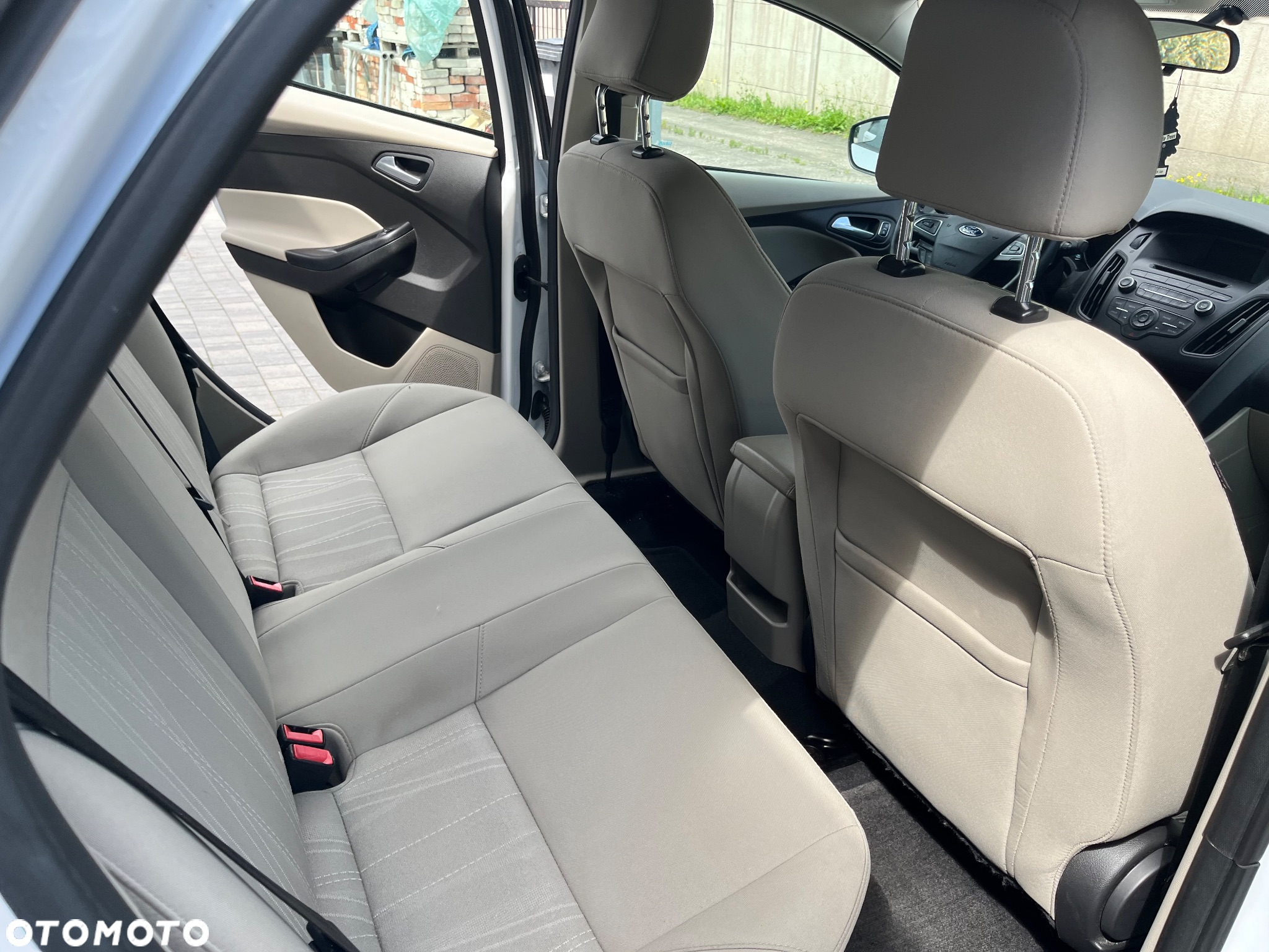 Ford Focus - 33