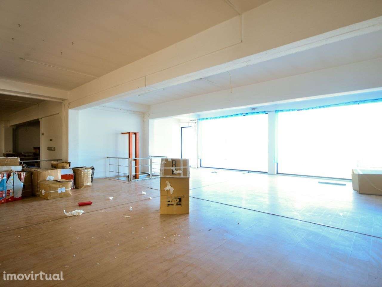 Espaço comercial em Almeirim - Grande imagem: 4/7