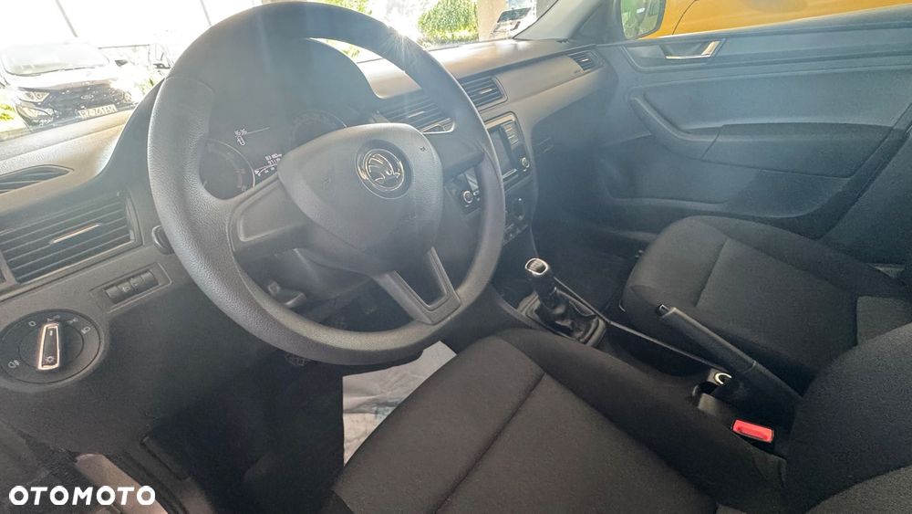 Skoda RAPID - 11