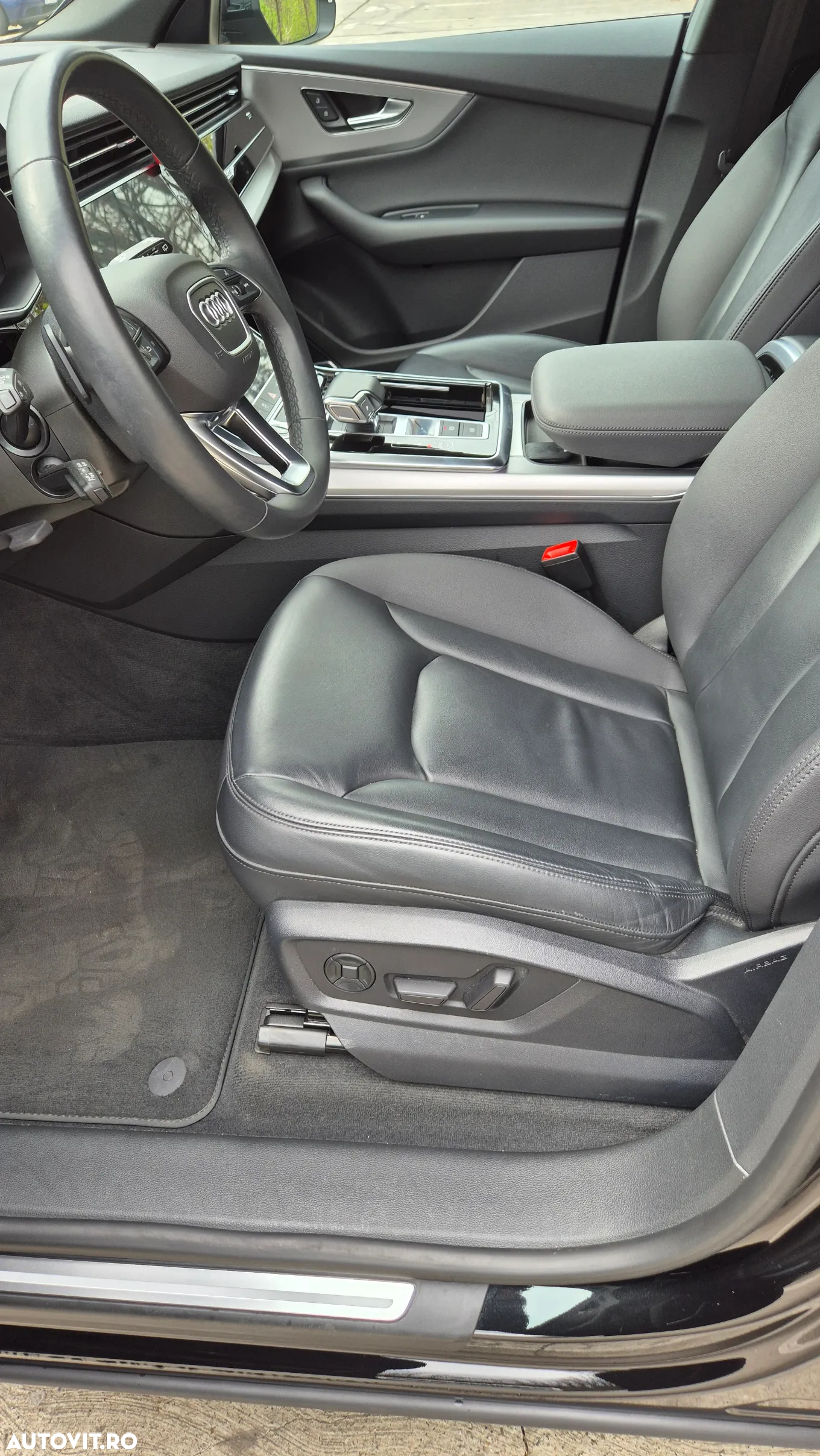 Audi Q8 55 TFSI e quattro Tiptronic PHEV - 13