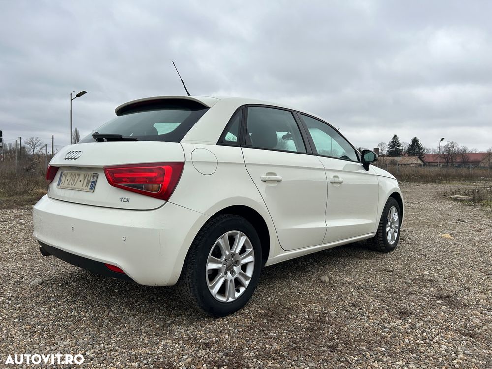 Audi A1 1.6 TDI ack Attraction - 3