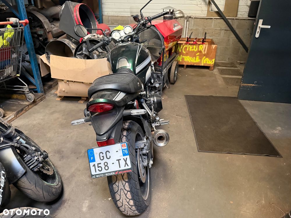 Kawasaki Z 900 RS - 6