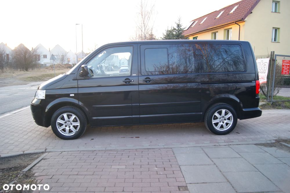 Volkswagen Multivan - 9