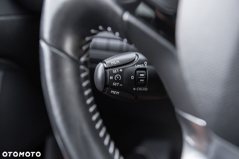 Peugeot 308 155 THP Premium - 20