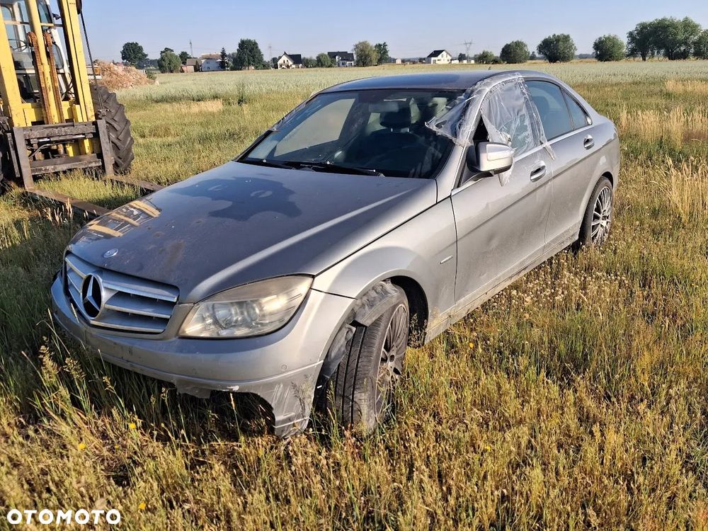 Mercedes-Benz Klasa C 350 CDI DPF 7G-TRONIC BlueEFFICIENCY Elegance - 6
