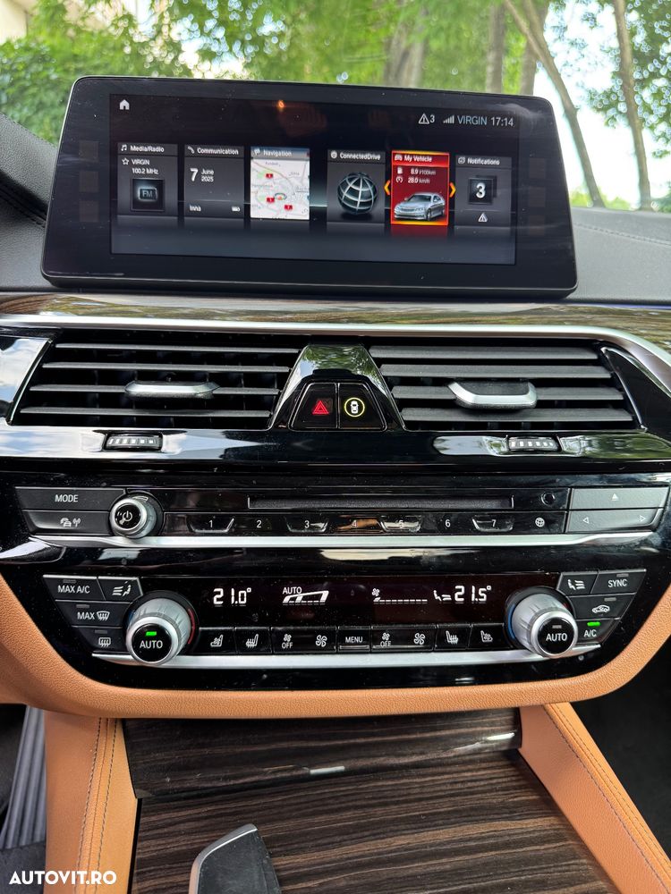 BMW Seria 5 520d xDrive AT - 13