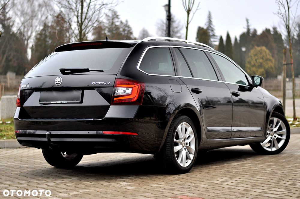 Skoda Octavia 1.6 TDI Premium Edition - 10