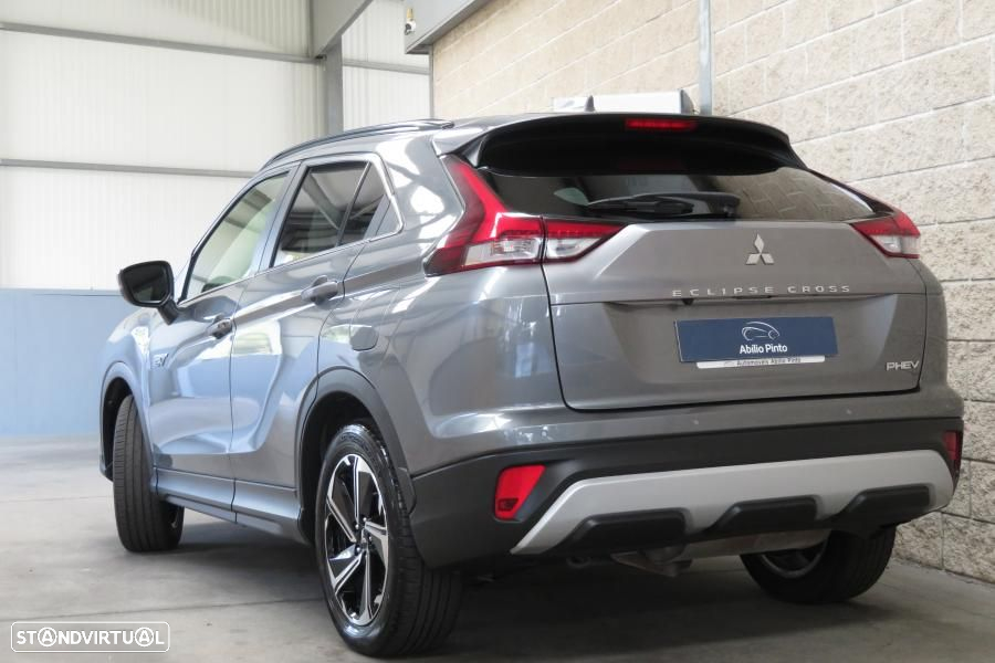 Mitsubishi Eclipse Cross 2.4 PHEV eMotion - 4