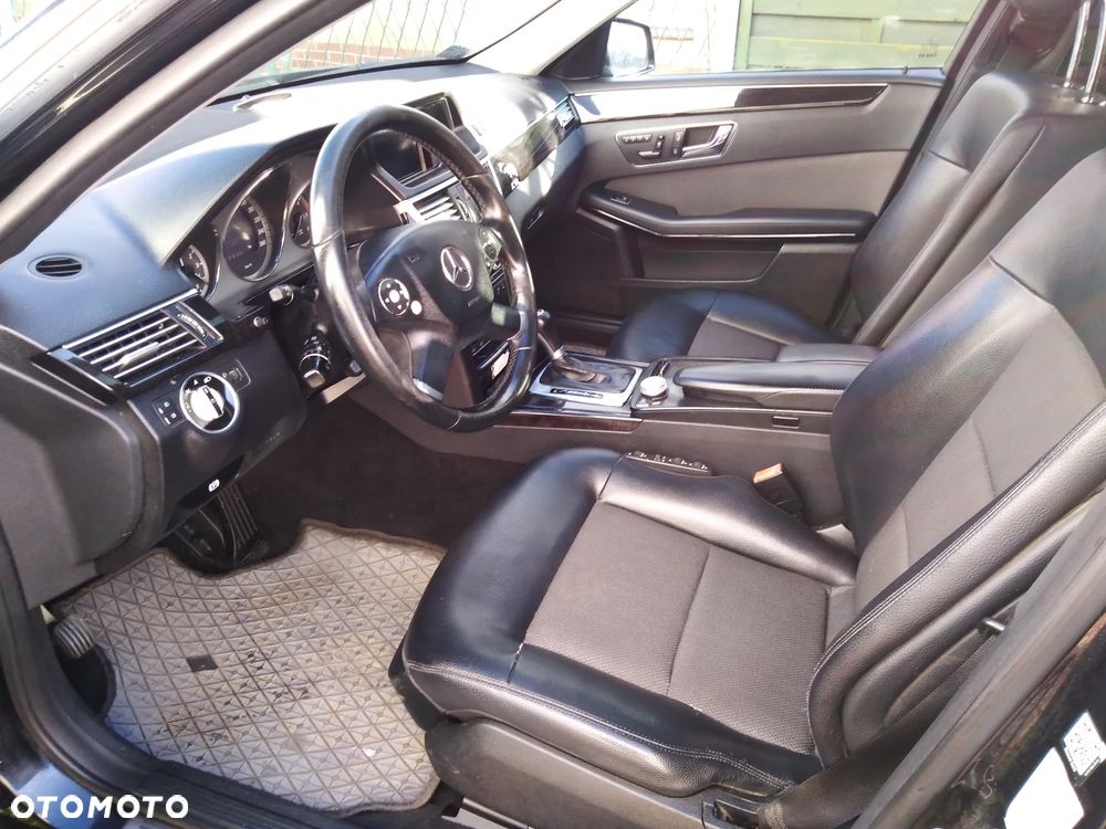 Mercedes-Benz Klasa E 220 CDI DPF BlueEFFICIENCY Automatik Avantgarde - 11