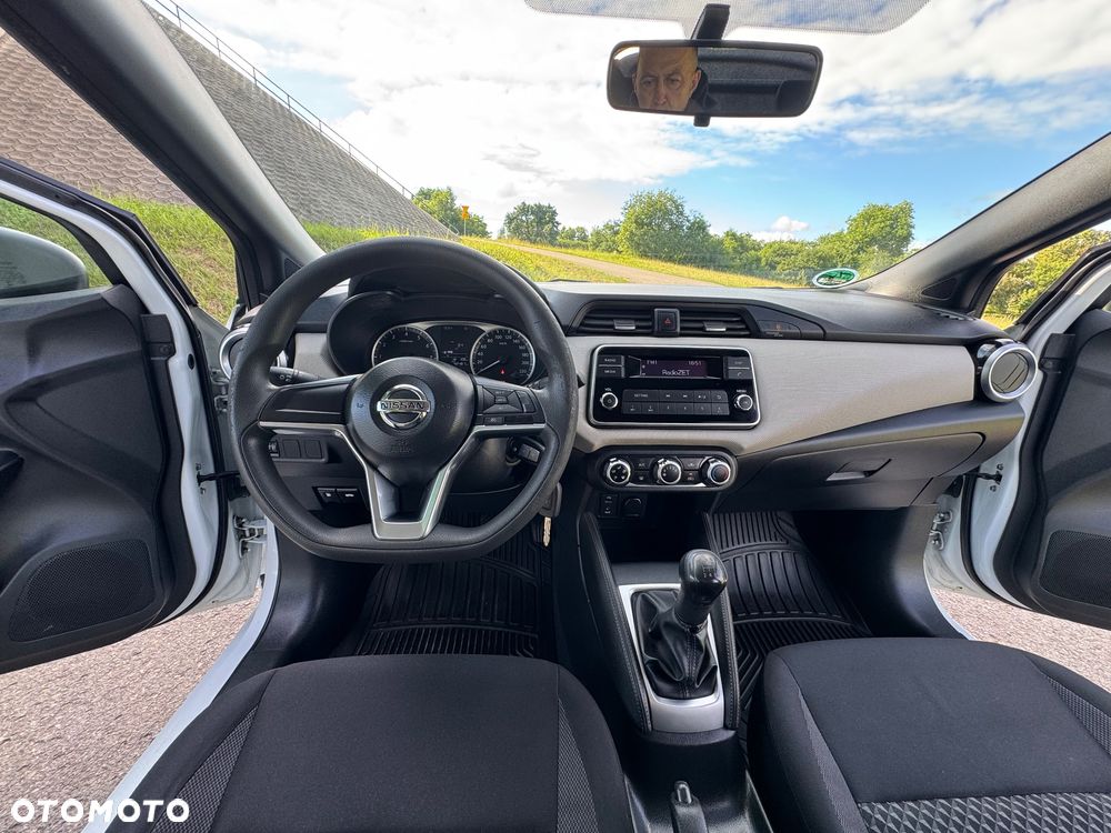 Nissan Micra 1.0 Visia Plus - 32