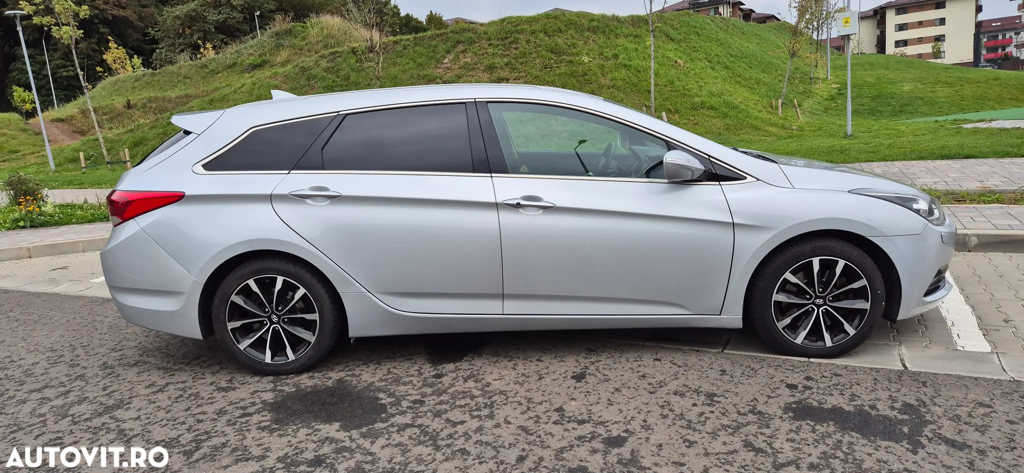 Hyundai i40 Kombi 1.7 CRDi DCT Premium - 19