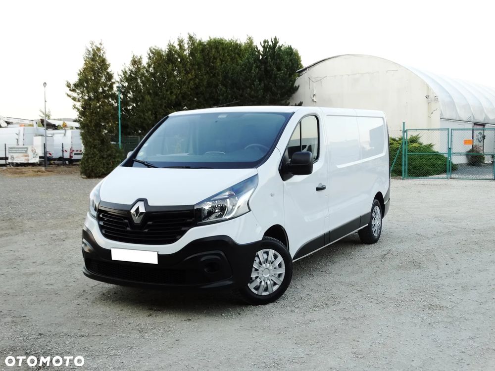 Renault TRAFIC - 2