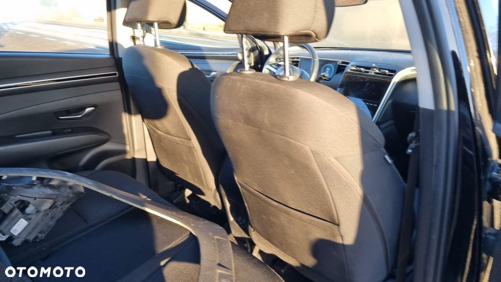 Hyundai Tucson 1.6 T-GDi HEV 2WD Select - 24