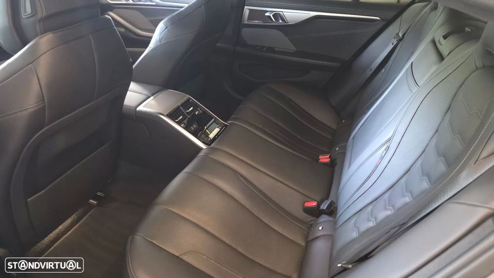 BMW 840 Gran Coupé d xDrive Pack M - 52