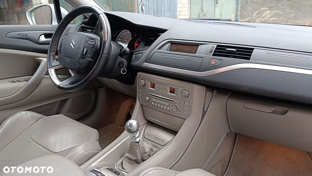 Citroën C5 2.0 HDi Exclusive - 19