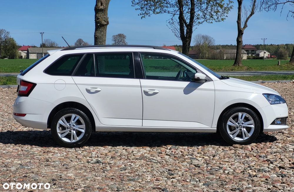 Skoda Fabia 1.0 TSI Ambition - 5
