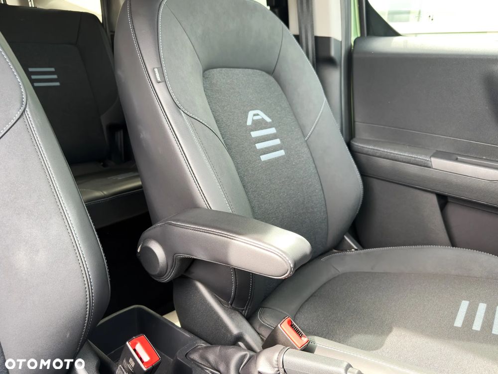 Ford Tourneo Courier 1.0 EcoBoost Active - 27