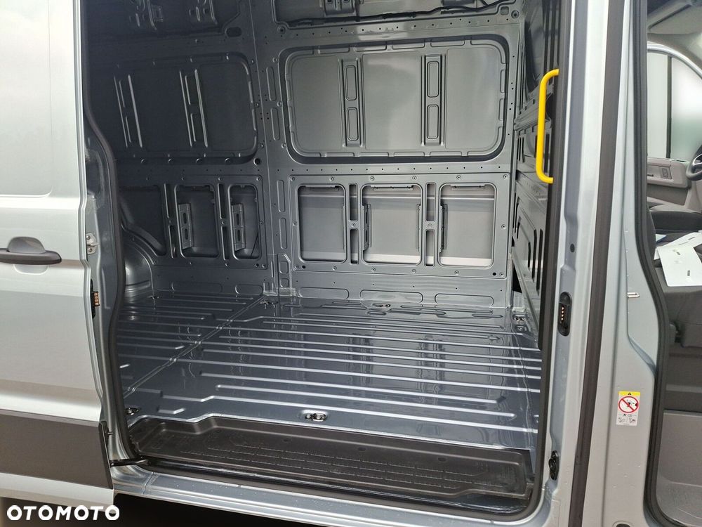 Volkswagen Crafter Furgon 4490 - 35