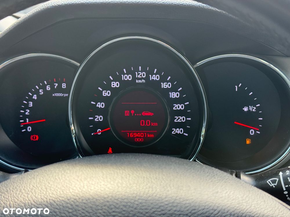 Kia Ceed 1.6 GDI Dream Team Edition - 15