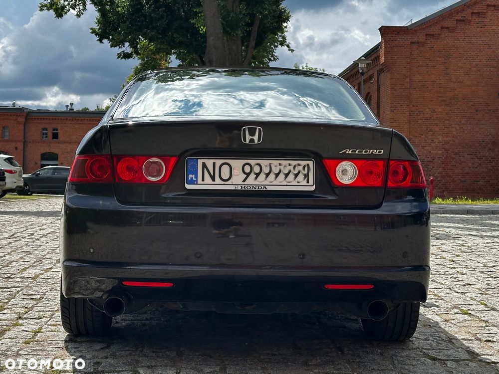 Honda Accord - 2
