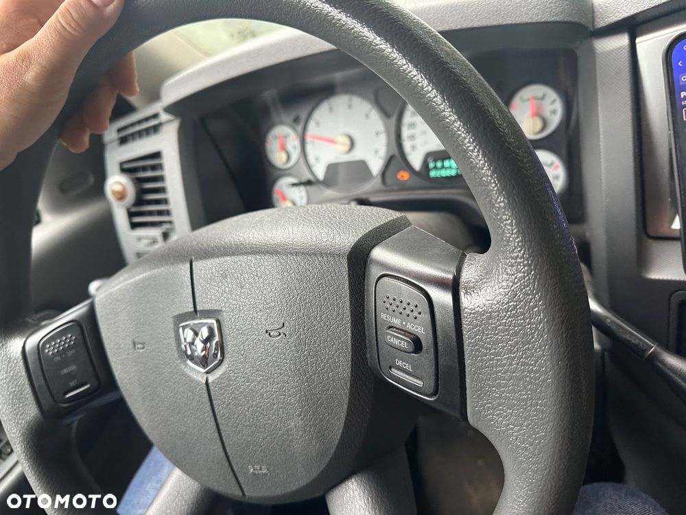 Dodge RAM - 7
