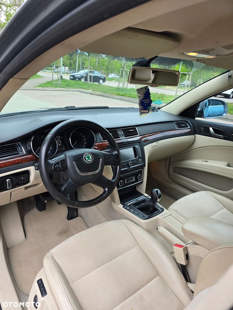 Skoda Superb 2.0 TDI Comfort - 12