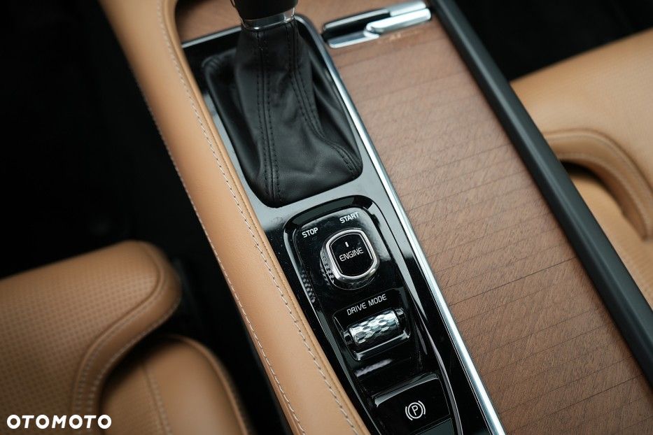 Volvo XC 90 D5 AWD Inscription 7os - 15