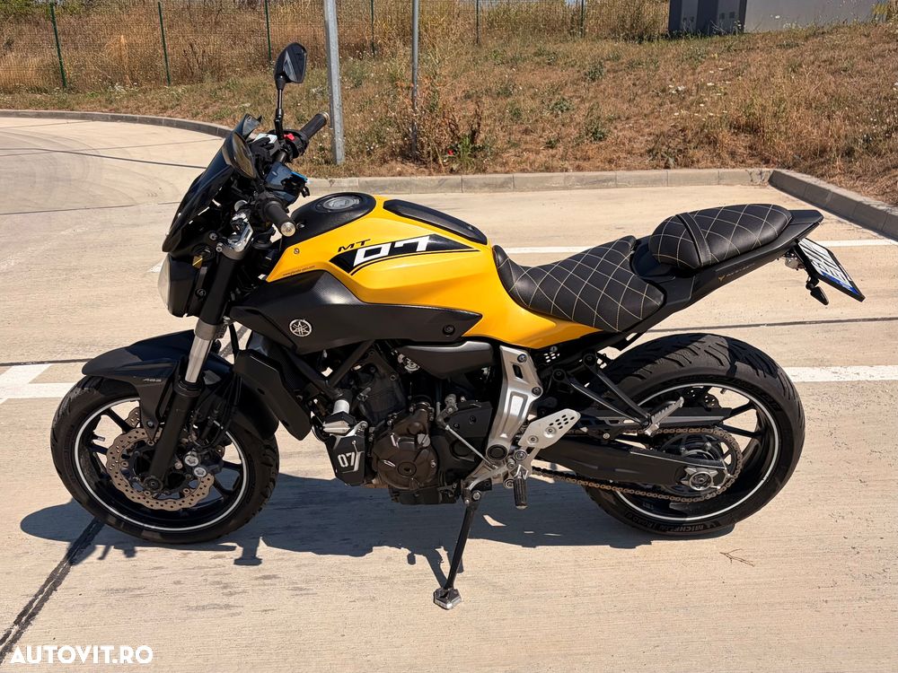 Yamaha MT-07 - 4