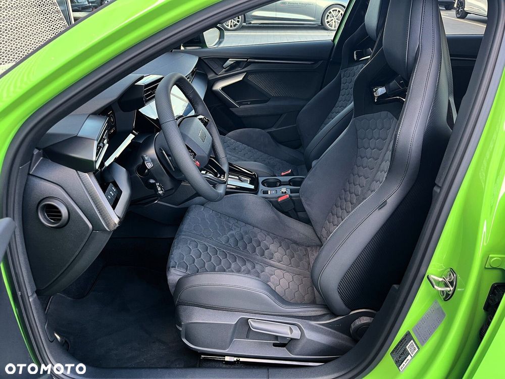 Audi RS3 Limousine - 6