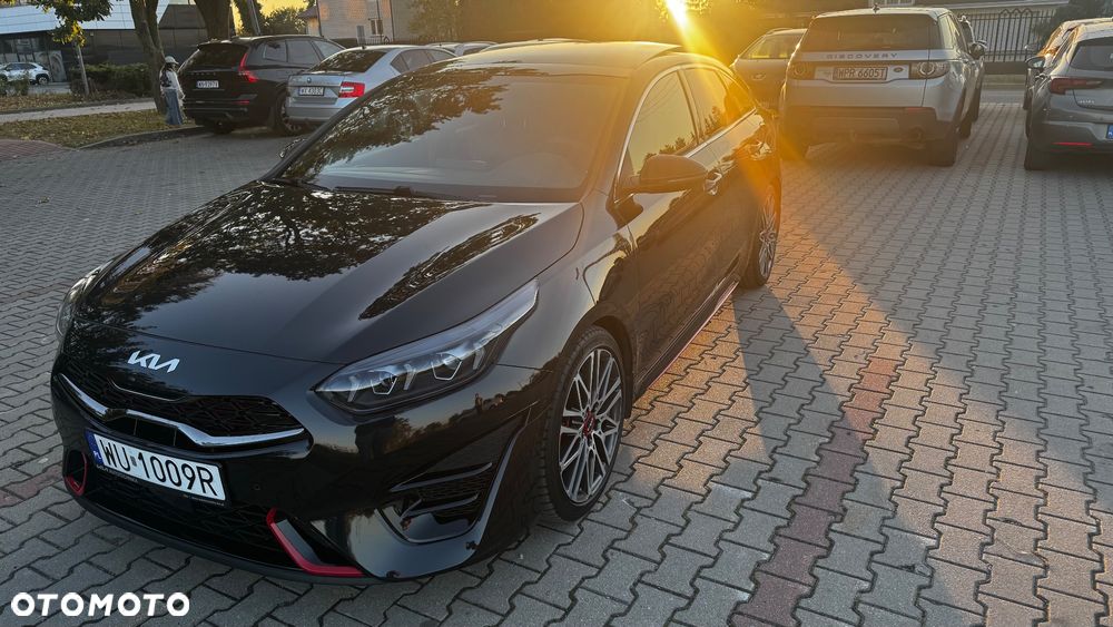 Kia Procee'd