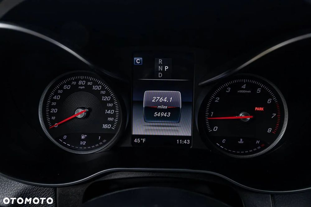 Mercedes-Benz GLC 300 4Matic 9G-TRONIC AMG Line - 21