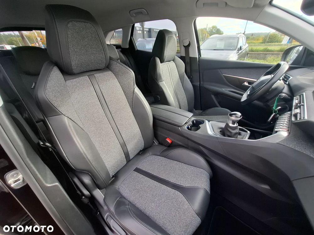 Peugeot 3008 - 17