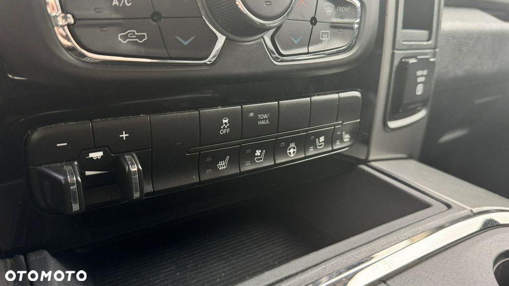 Dodge RAM - 10