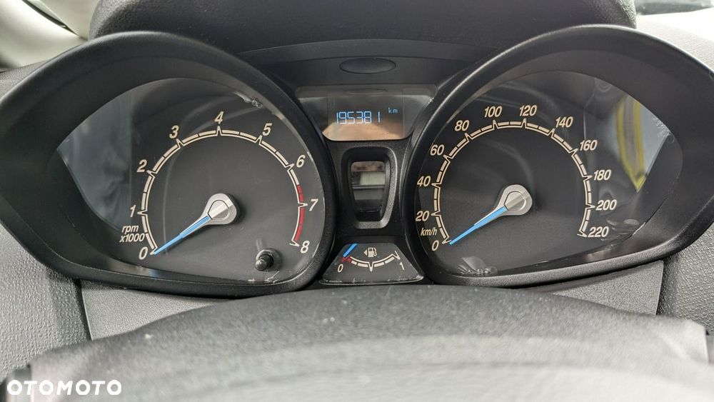 Ford Fiesta 1.25 Trend EU6 - 24