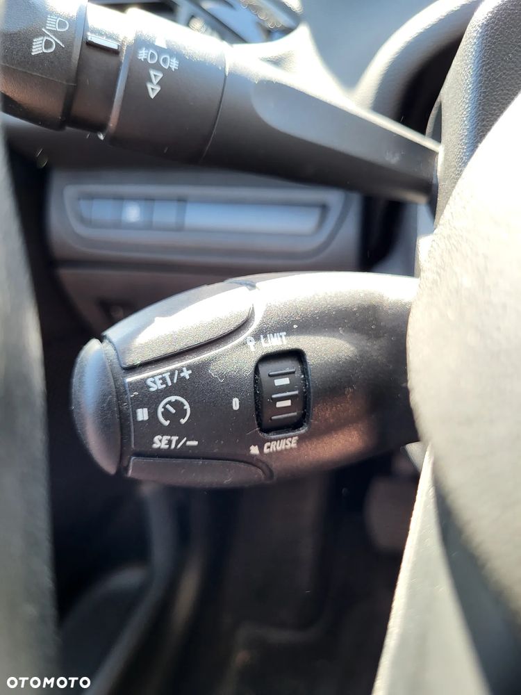 Peugeot 208 1.4 VTi Active - 20