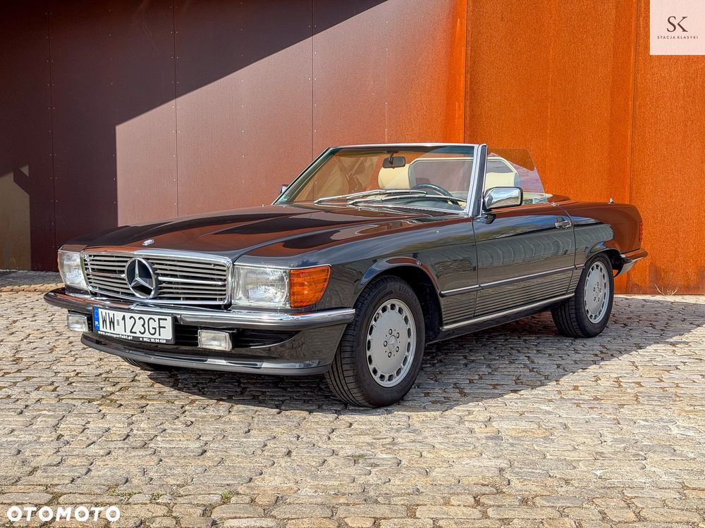 Mercedes-Benz SL - 1
