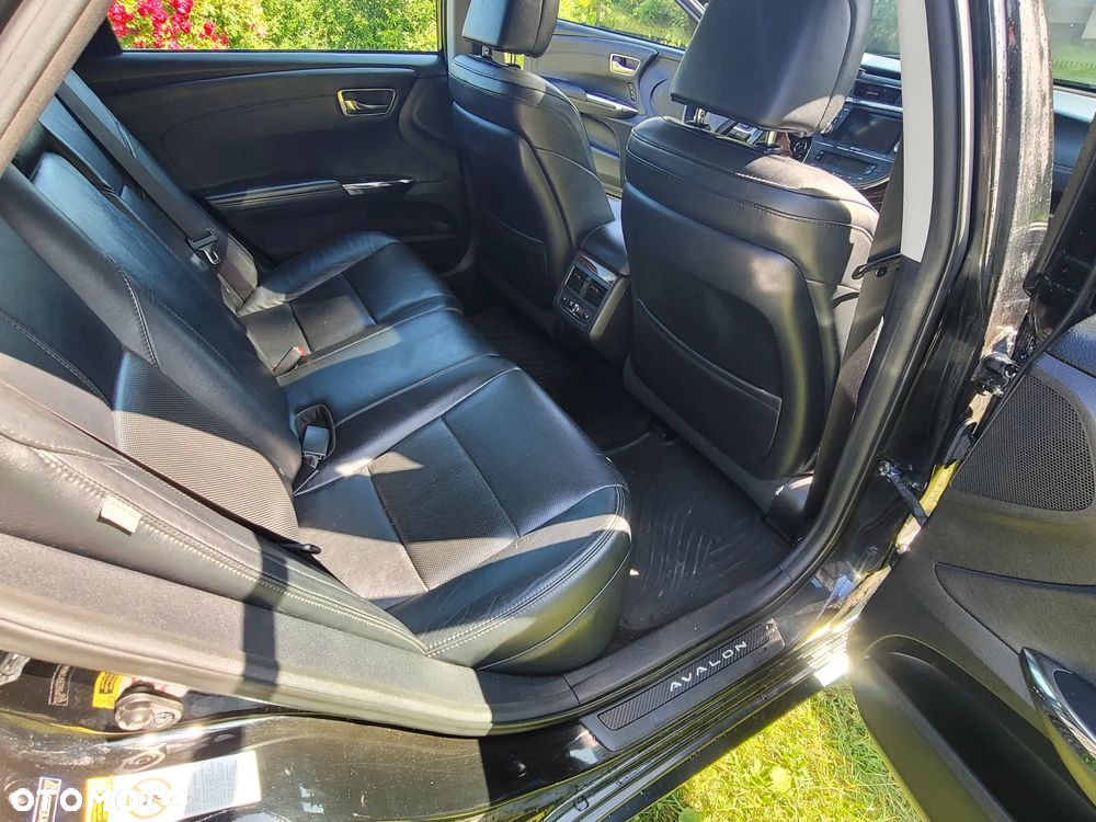 Toyota Avalon - 2