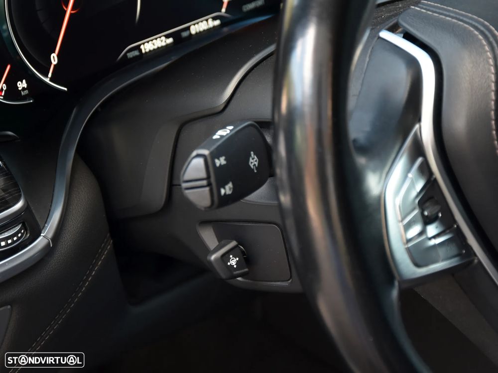 BMW 730 d Pack M - 17