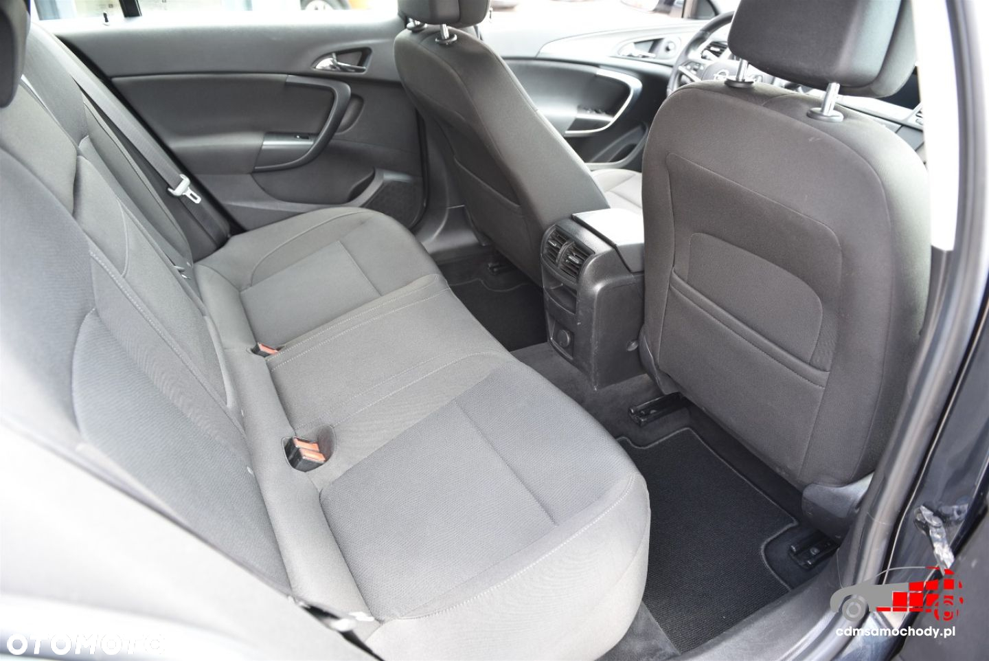 Opel Insignia 1.4 Turbo Sports Tourer ecoFLEXStart/Stop Business Edition - 16