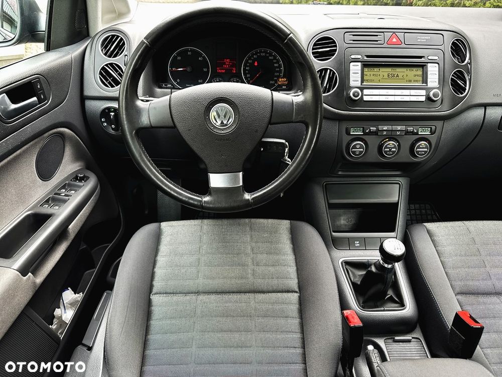 Volkswagen Golf Plus 1.9 TDI DPF Tour Edition - 10