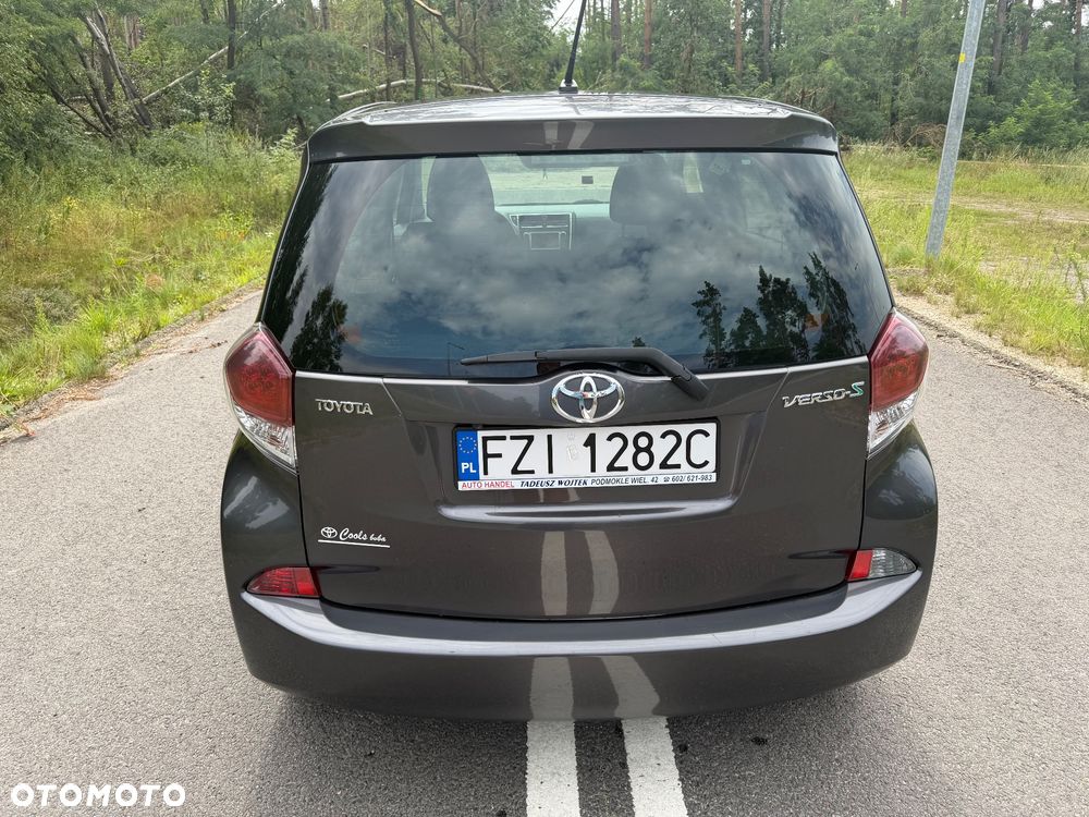 Toyota Verso S 1.33 Premium - 6